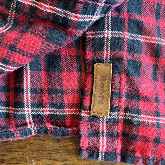 Women's Roots plaid flannel 100% cotton button down fitted shirt size M - Picture 8 of 14